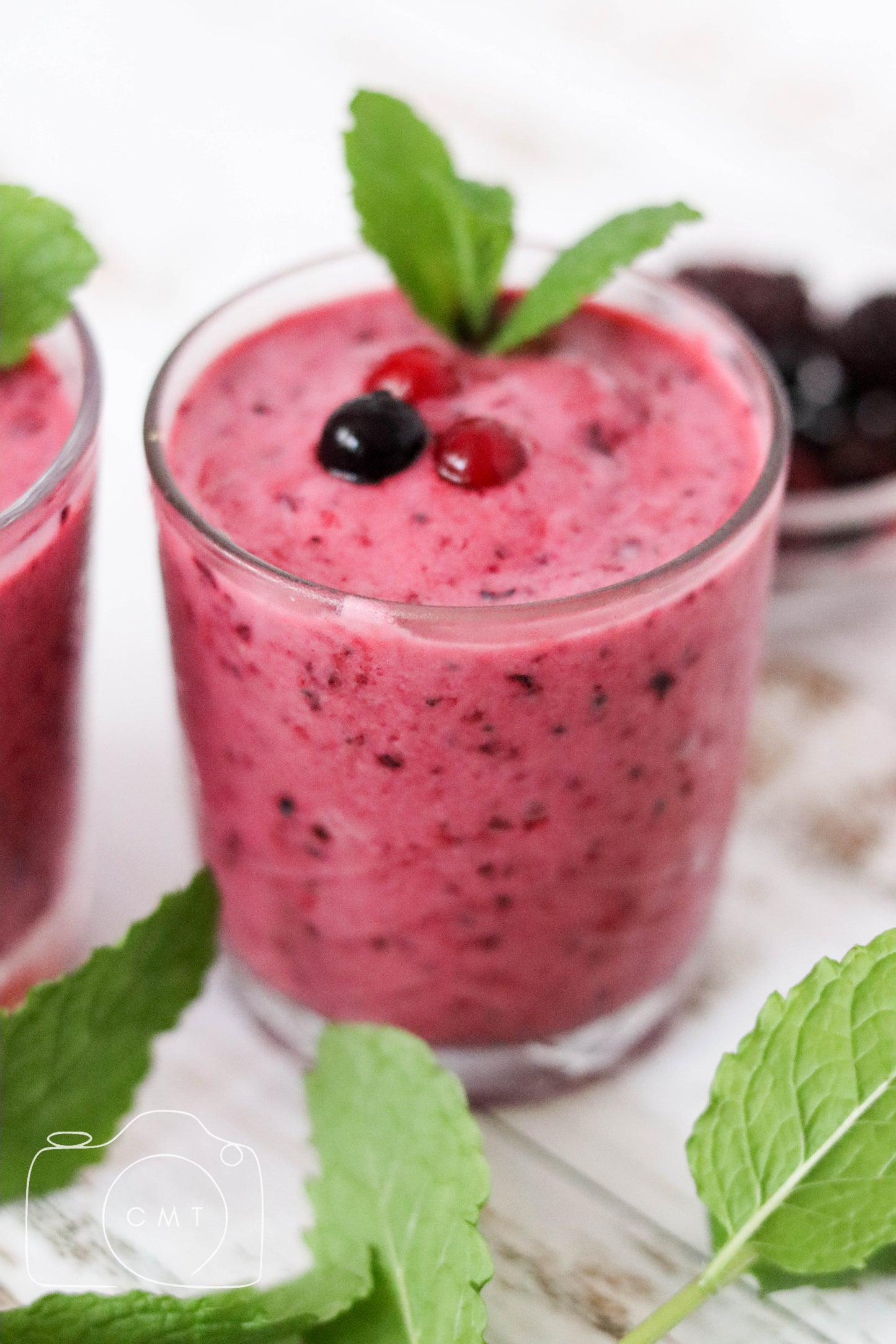 Red Berry Smoothie (Set 4 of 6)