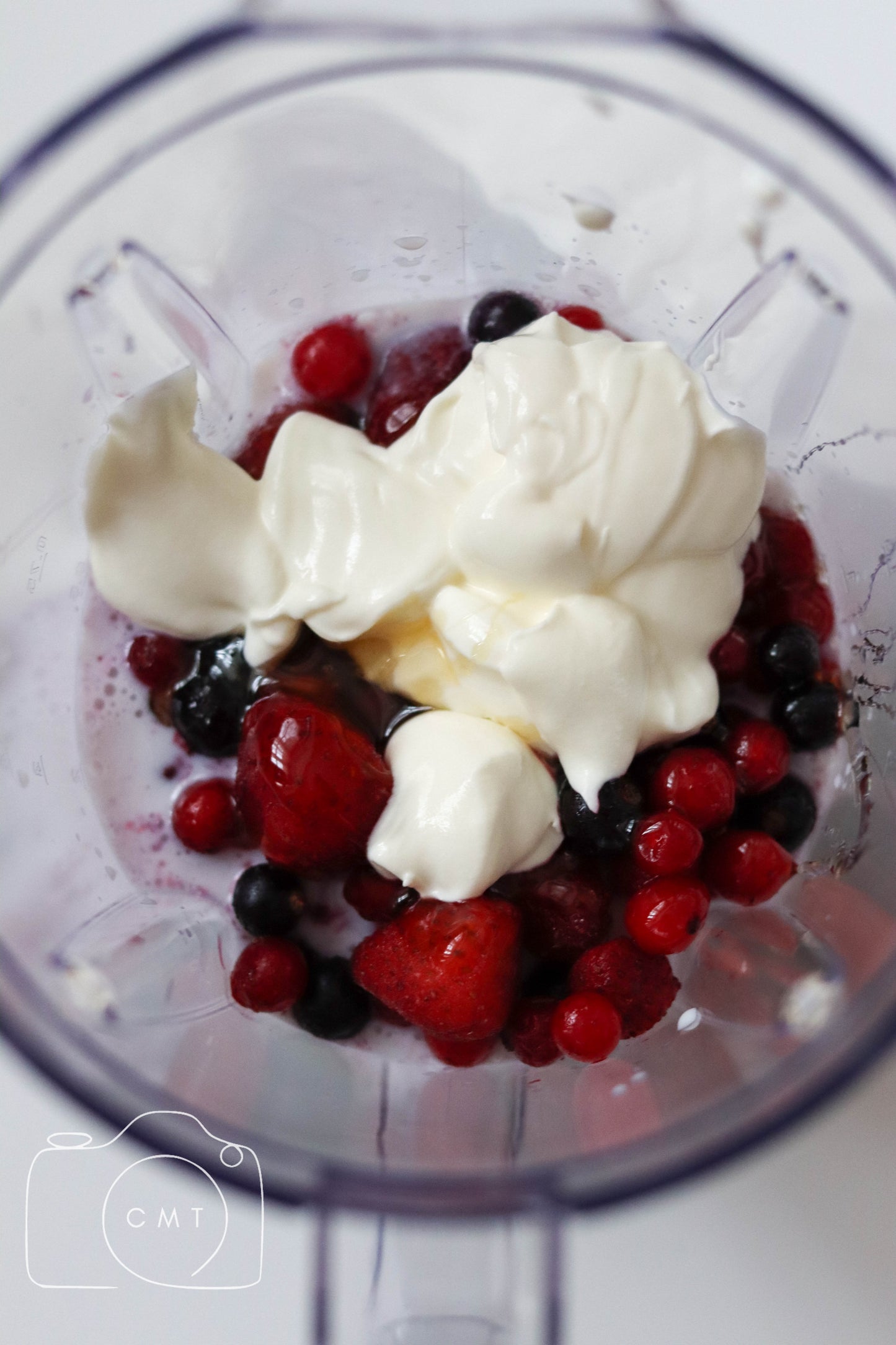 Red Berry Smoothie (Set 1 of 6)