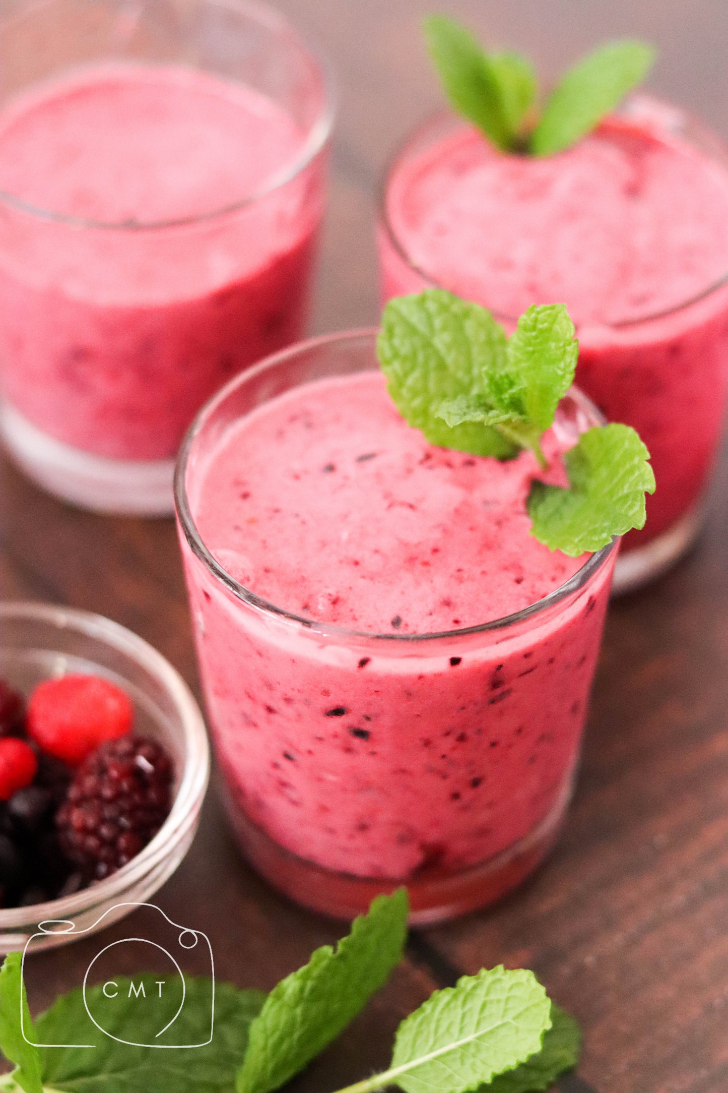 Red Berry Smoothie (Set 2of 6)