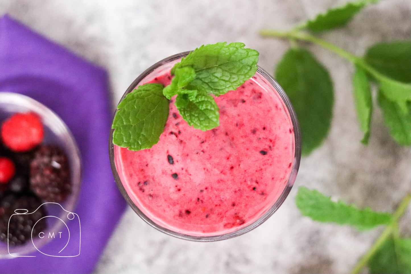 Red Berry Smoothie (Set 3of 6)