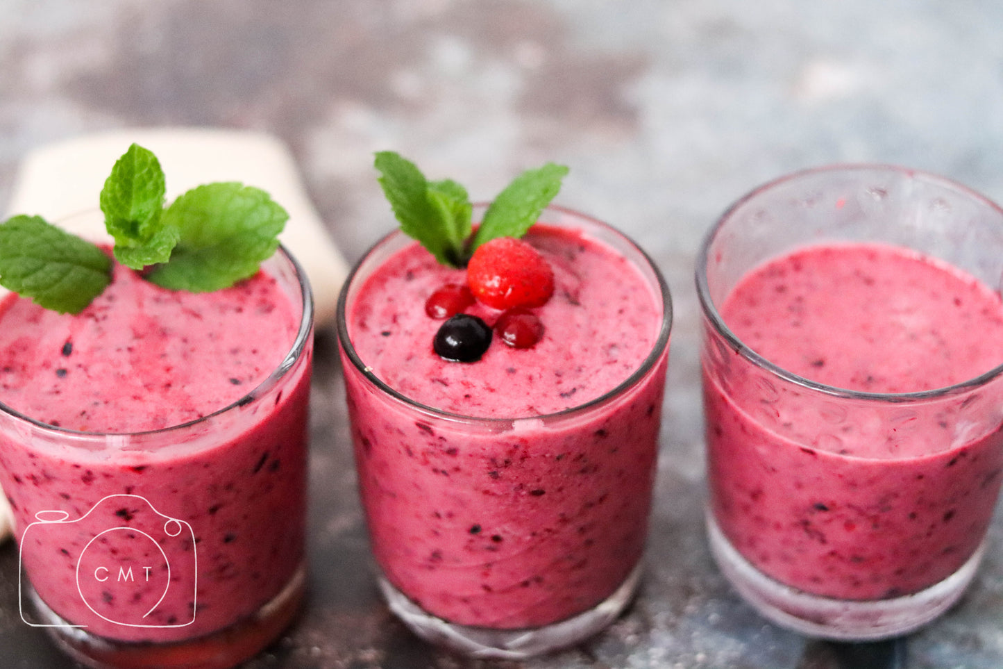 Red Berry Smoothie (Set 5 of 6)