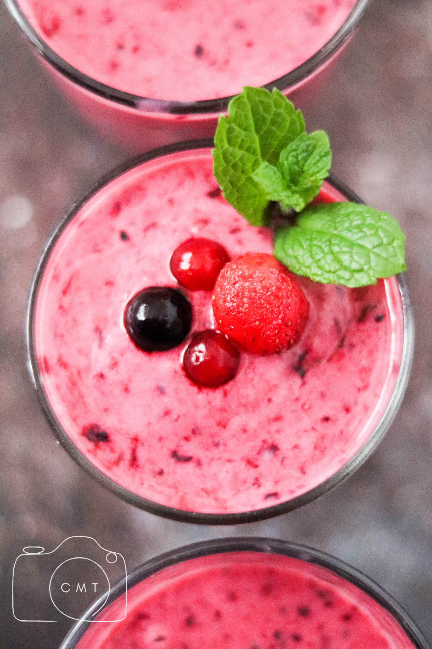 Red Berry Smoothie (Set 5 of 6)