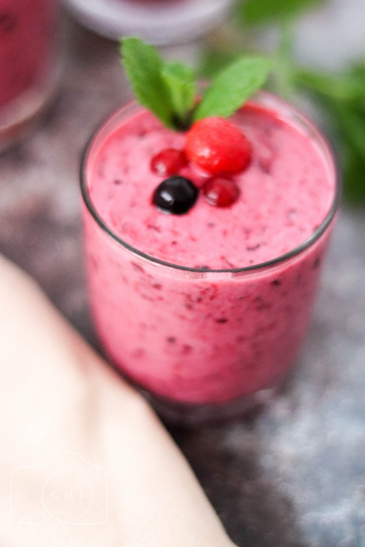 Red Berry Smoothie (Set 5 of 6)