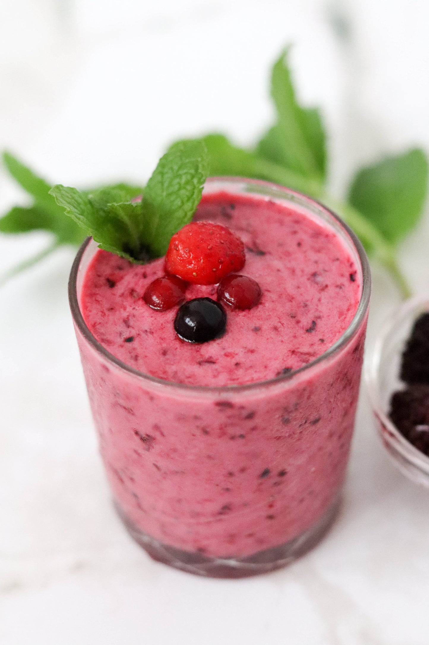 Red Berry Smoothie (Set 6 of 6)