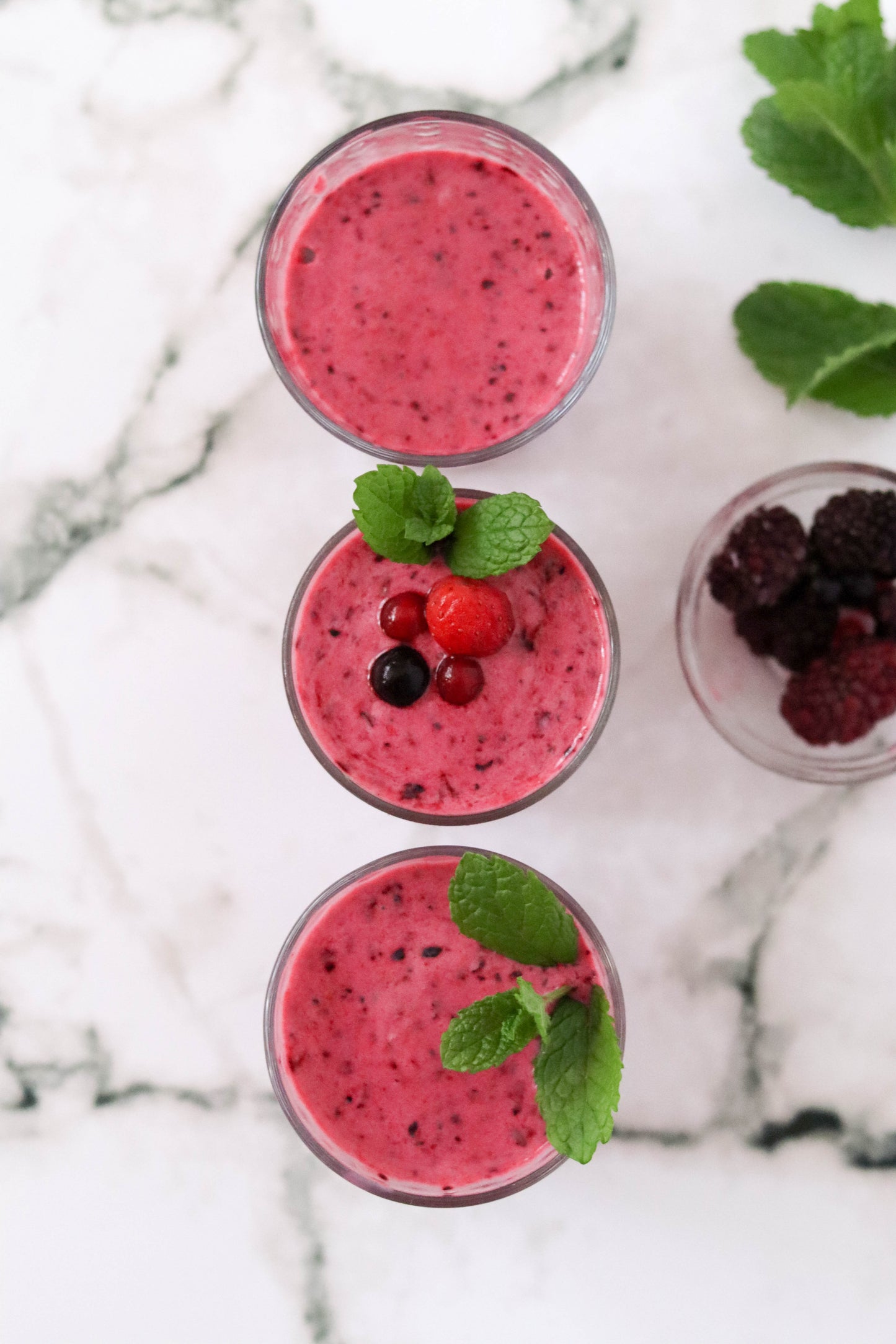 Red Berry Smoothie (Set 6 of 6)