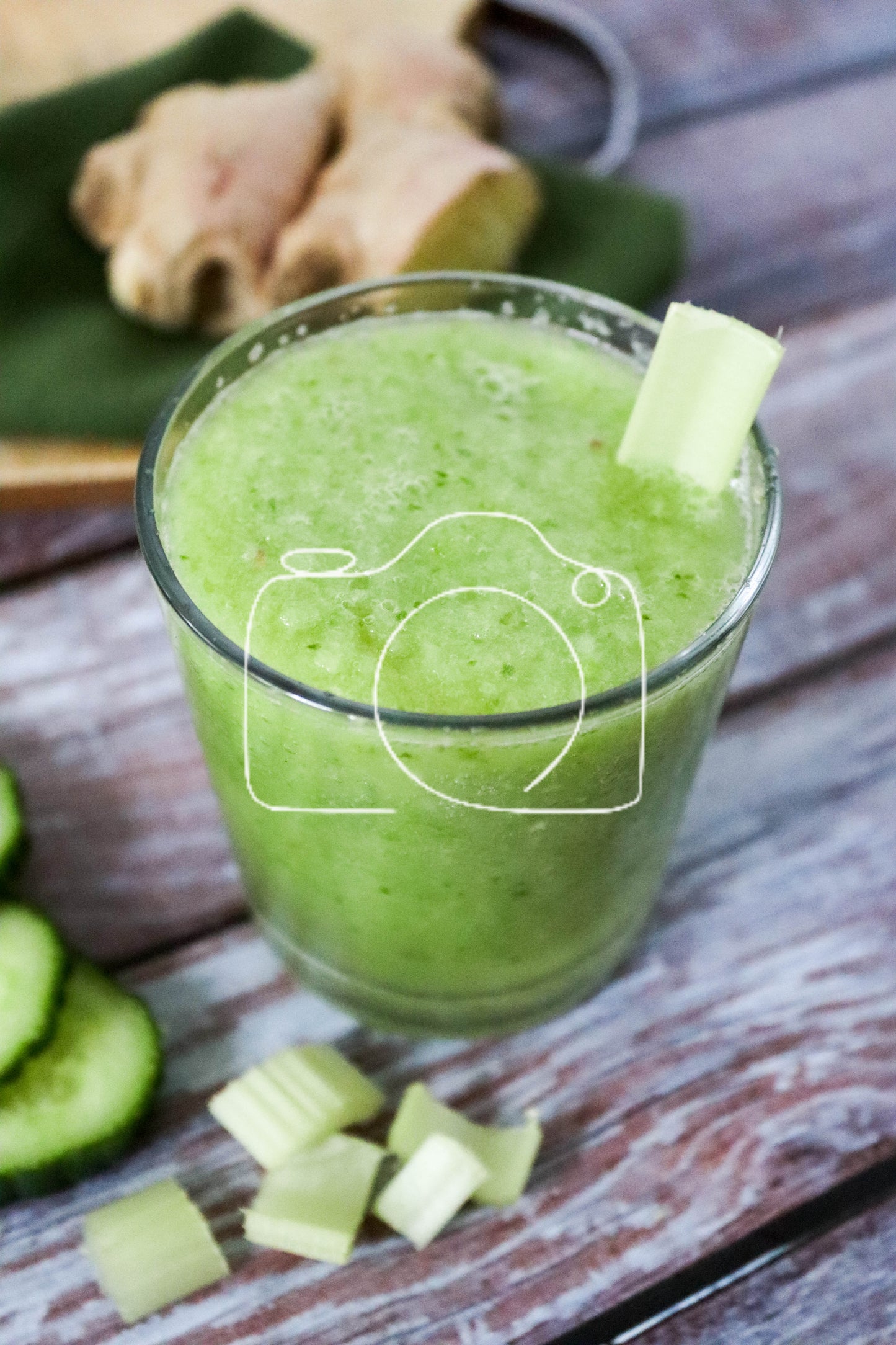 Celery Smoothie (set 5 of 6)