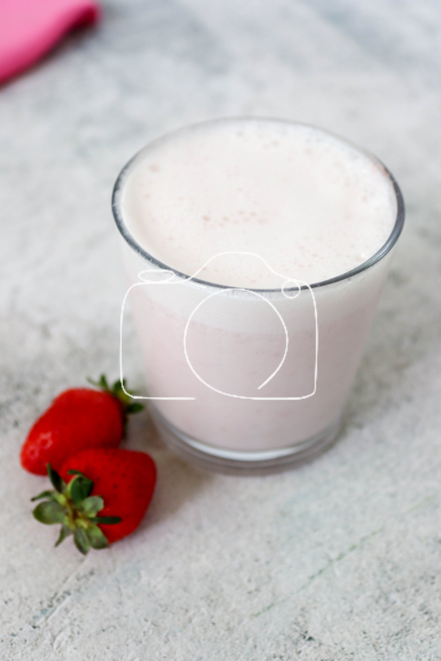 Strawberry and Banana Smoothie (set 1 of 6)