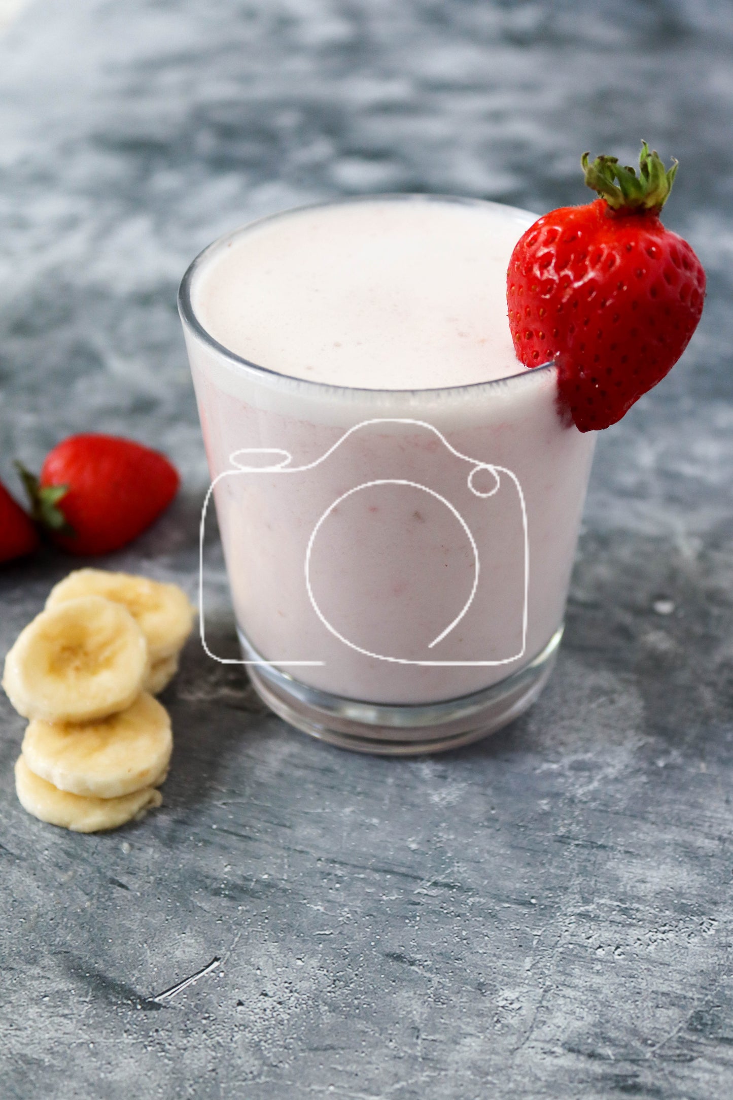 Strawberry and Banana Smoothie (set 3 of 6)