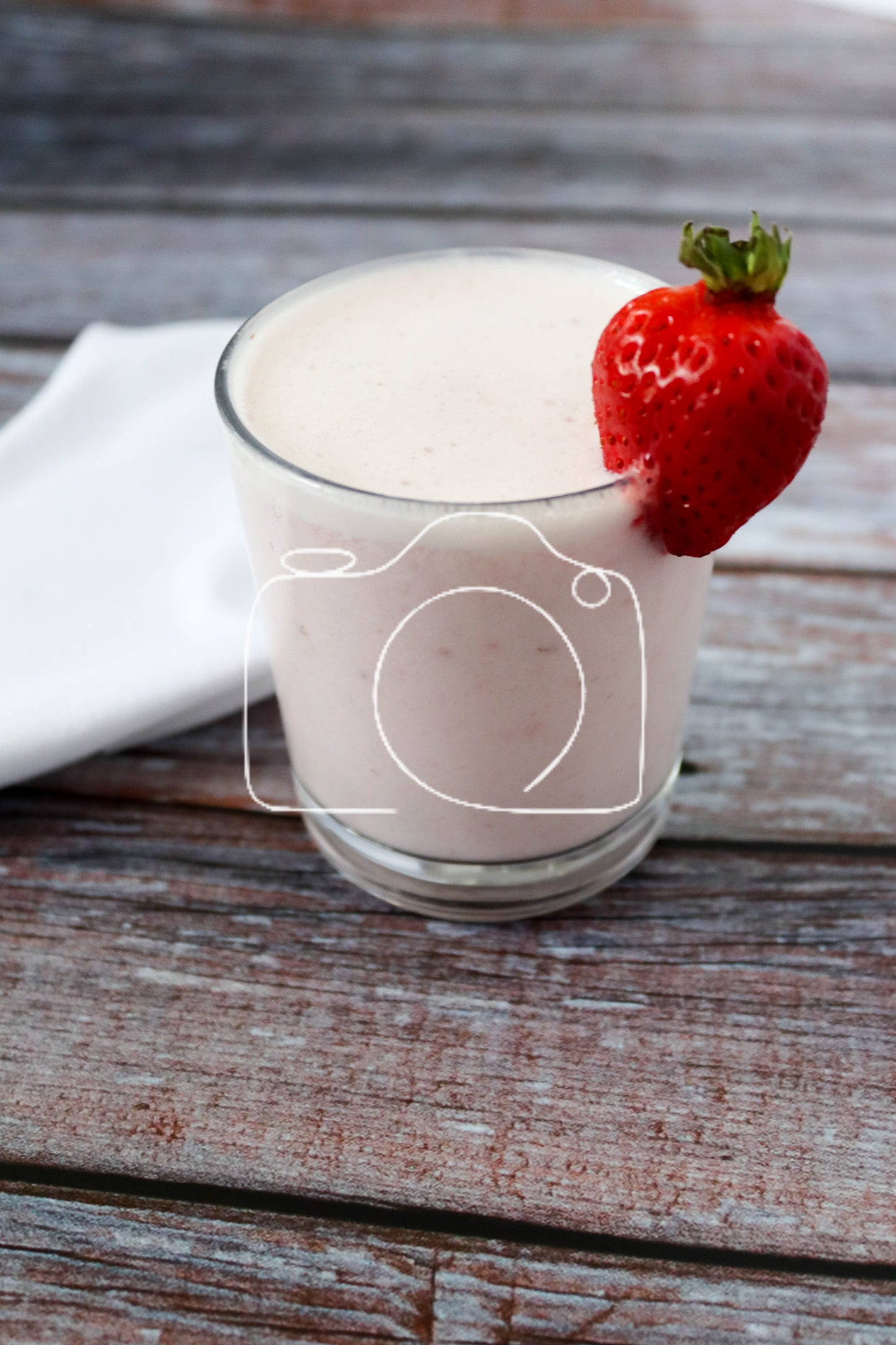 Strawberry and Banana Smoothie (set 4 of 6)