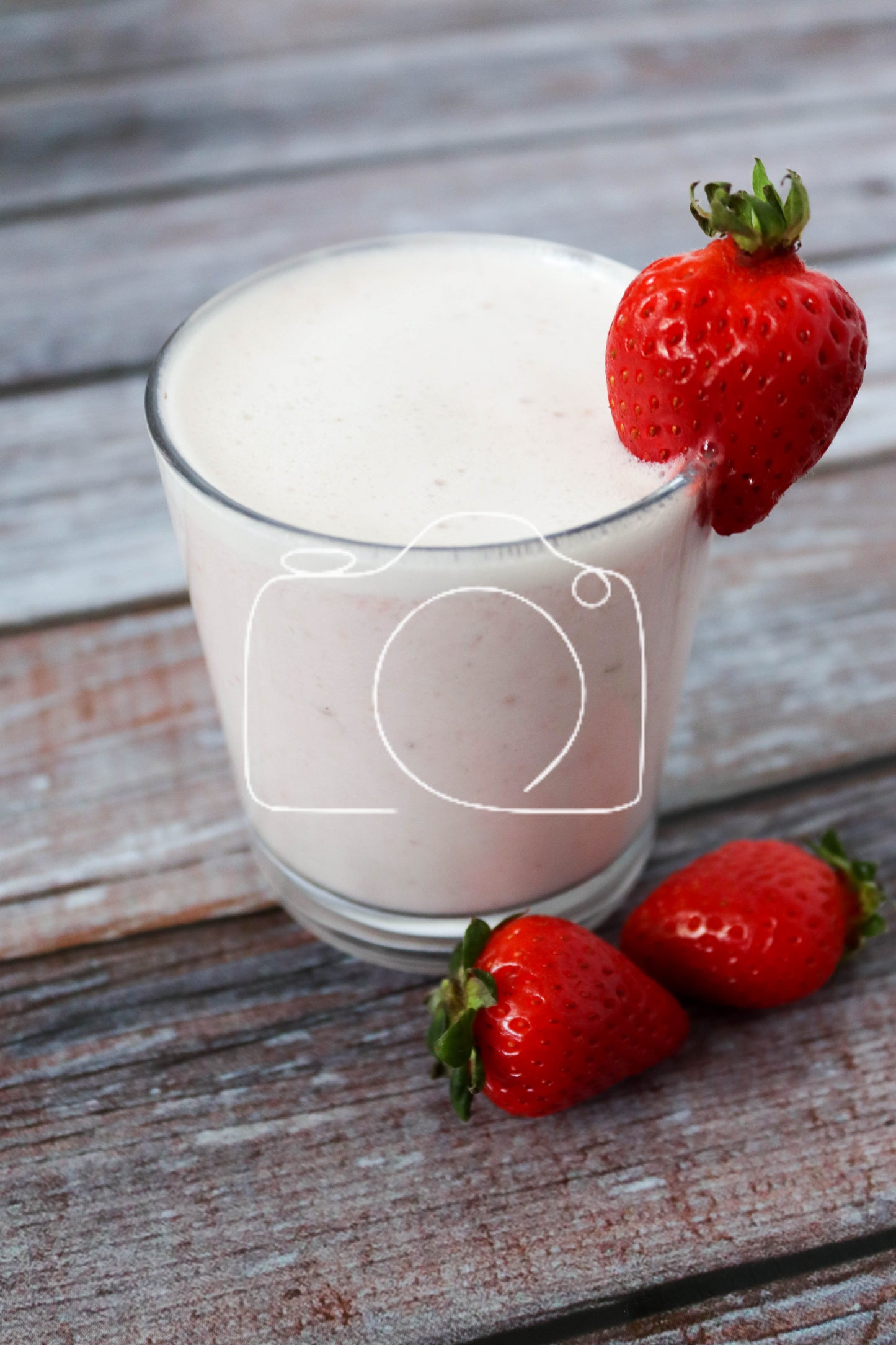 Strawberry and Banana Smoothie (set 4 of 6)
